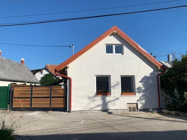 Loft Pihenő és Wellness Ház Balatonfüred Exterior foto